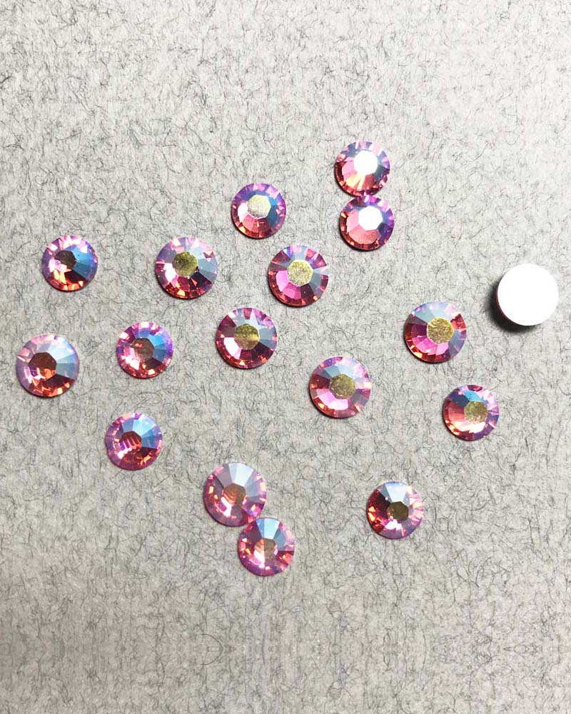 Swarovski Round Flatback Rhinestone / Light Rose Shimmer